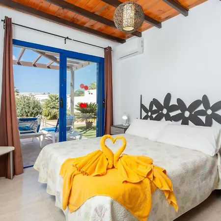 Tropical Playa Blanca (Lanzarote)